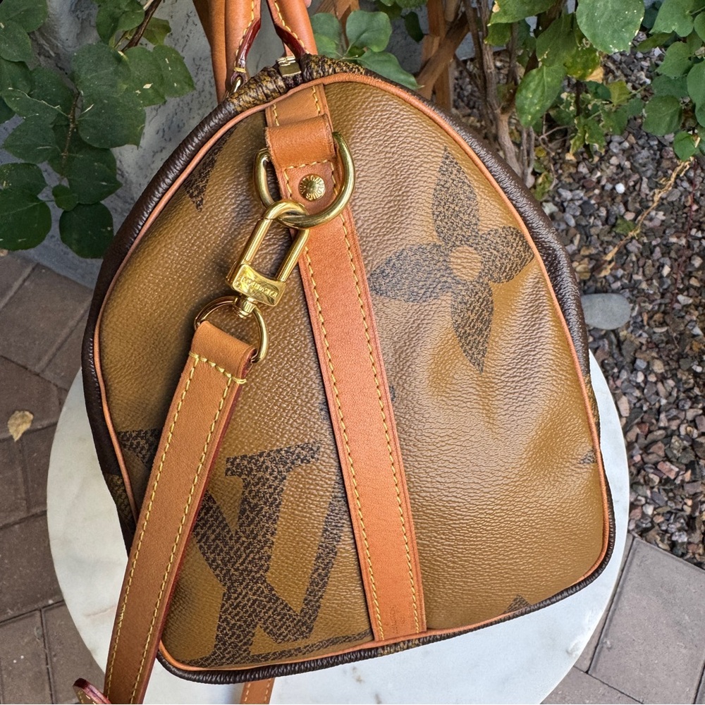 Louis Vuitton Reverse Giant Monogram Speedy Bandouliere 30 - Picture 13 of 16